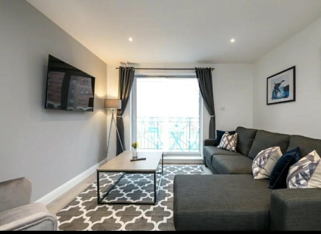 Fabulous Quayside Apartment With Free Parking Liverpool Kültér fotó